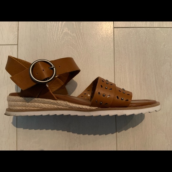 CASLON | Strappy summer sandals! Excellent condition. Used once. - Picture 4 of 6